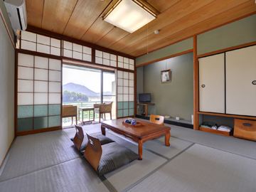 *和室（客室一例）/畳の香りがほのかに薫るお部屋。団欒のひと時をお過ごし下さい。
