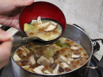 *朝食一例／具だくさんの味噌汁はお替りOK！優しい田舎のおふくろの味が心にじんわりします