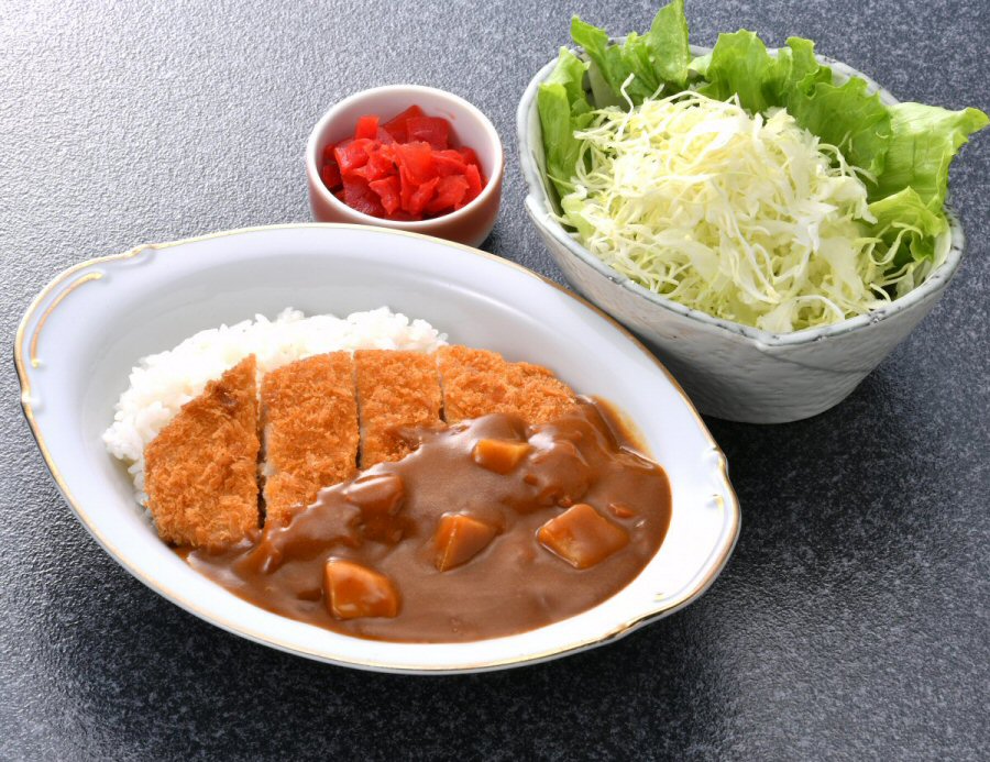 サービスのカツカレー※イメージ